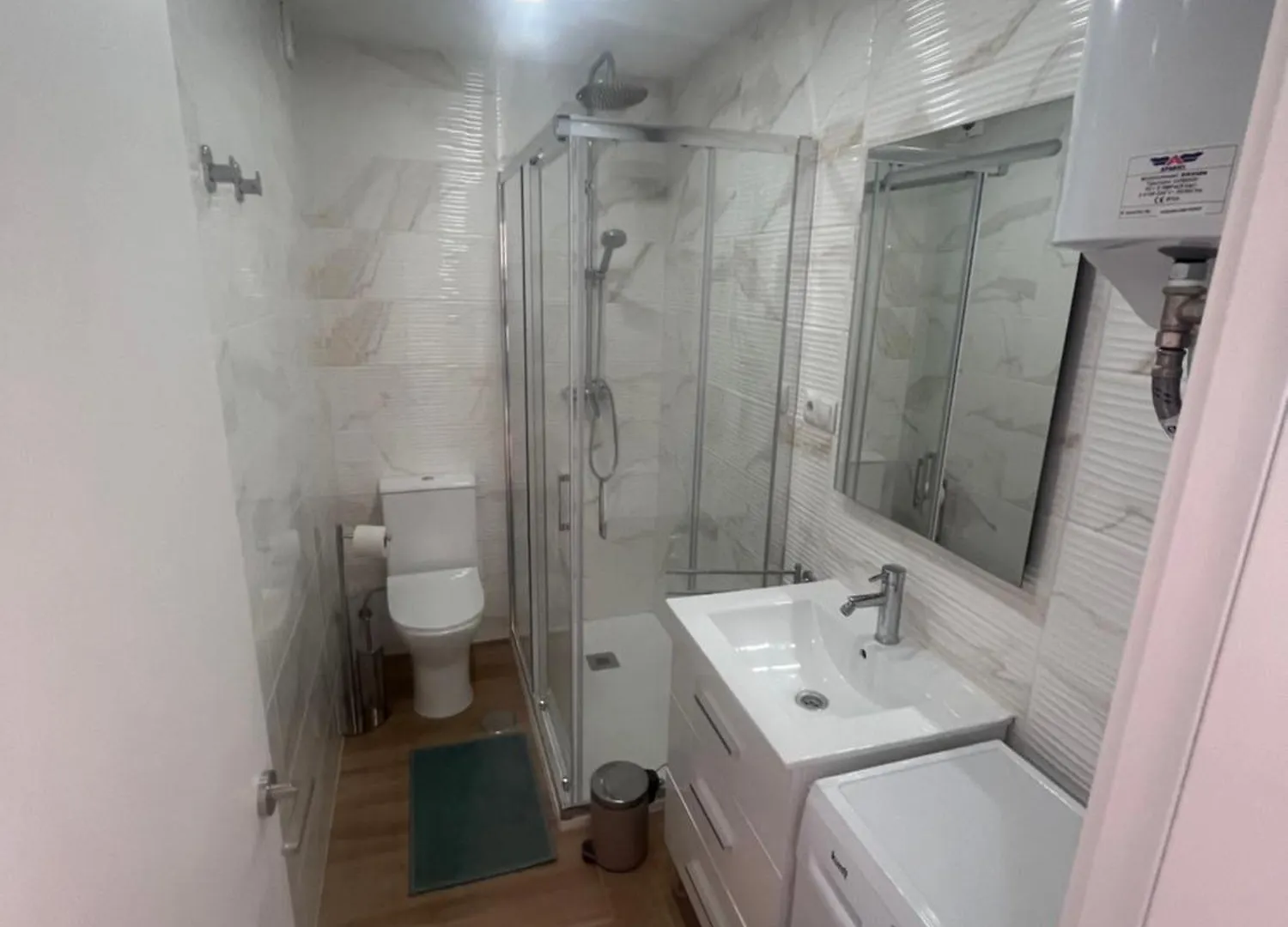 Apartamento Lidia Planta 1, La Carihuela 1ª Linea Playa, Vistas Mar, 1 Dormitorio, 52 M2, 1-3 Huesped, Amplio Balcon, Wifi 托雷莫利诺斯 公寓