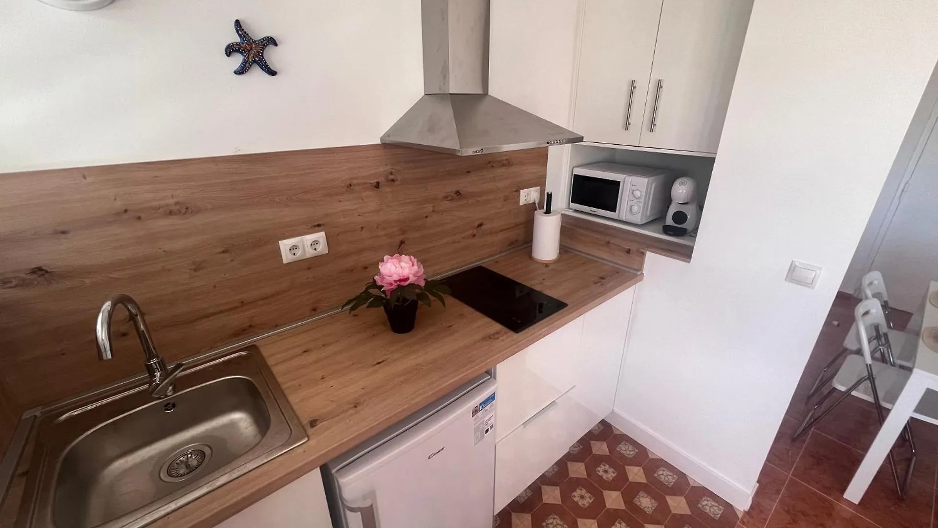 Apartamento Lidia Planta 1, La Carihuela 1ª Linea Playa, Vistas Mar, 1 Dormitorio, 52 M2, 1-3 Huesped, Amplio Balcon, Wifi 托雷莫利诺斯