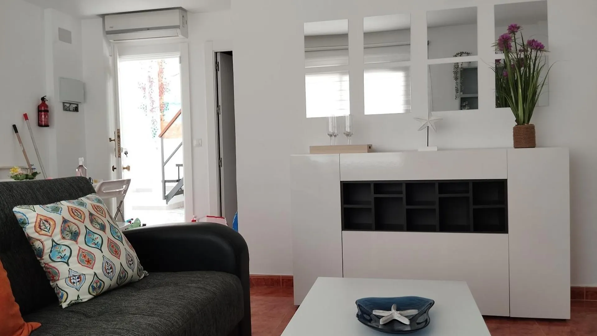 Apartamento Lidia Planta 1, La Carihuela 1ª Linea Playa, Vistas Mar, 1 Dormitorio, 52 M2, 1-3 Huesped, Amplio Balcon, Wifi 托雷莫利诺斯 公寓