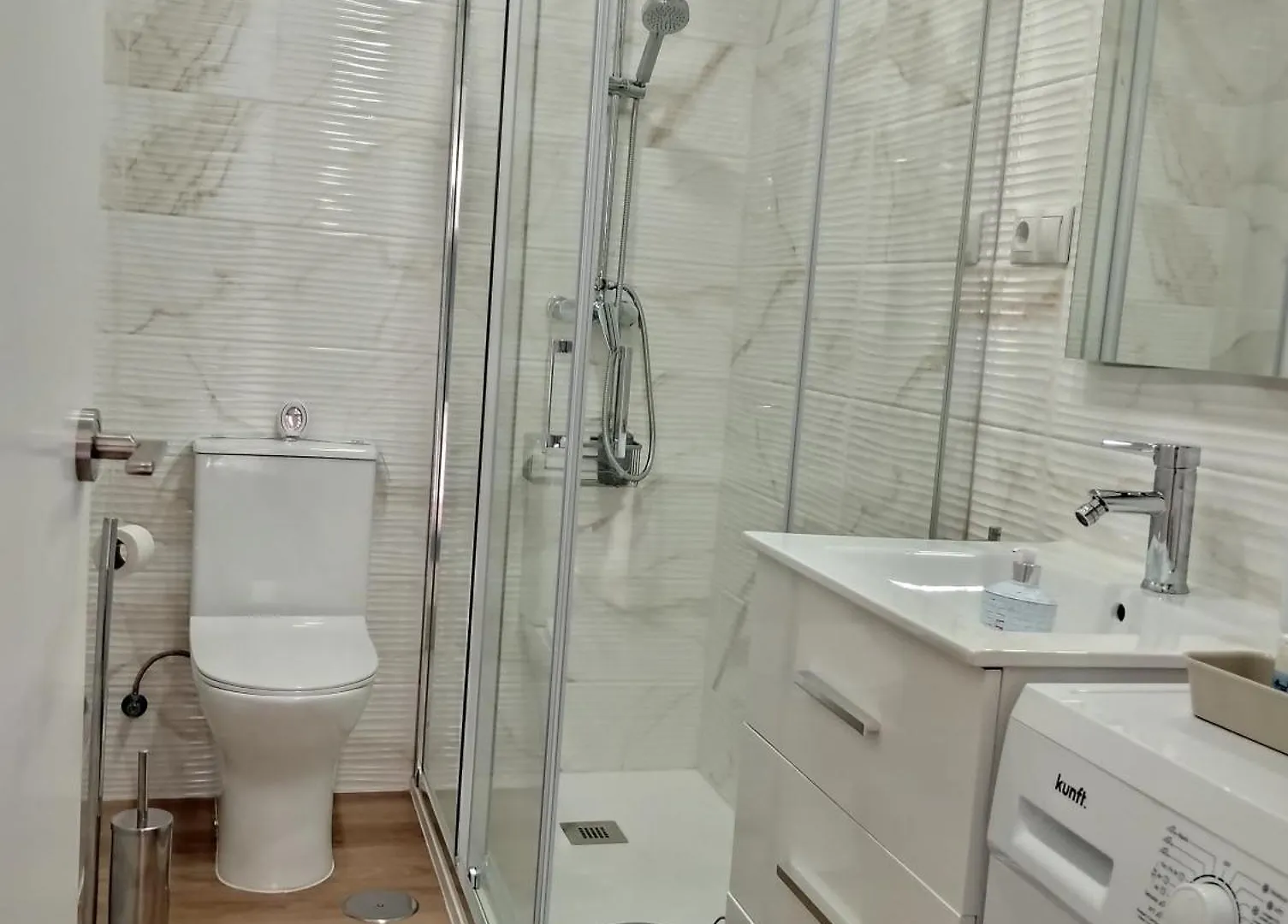 Apartamento Lidia Planta 1, La Carihuela 1ª Linea Playa, Vistas Mar, 1 Dormitorio, 52 M2, 1-3 Huesped, Amplio Balcon, Wifi 托雷莫利诺斯 0*,