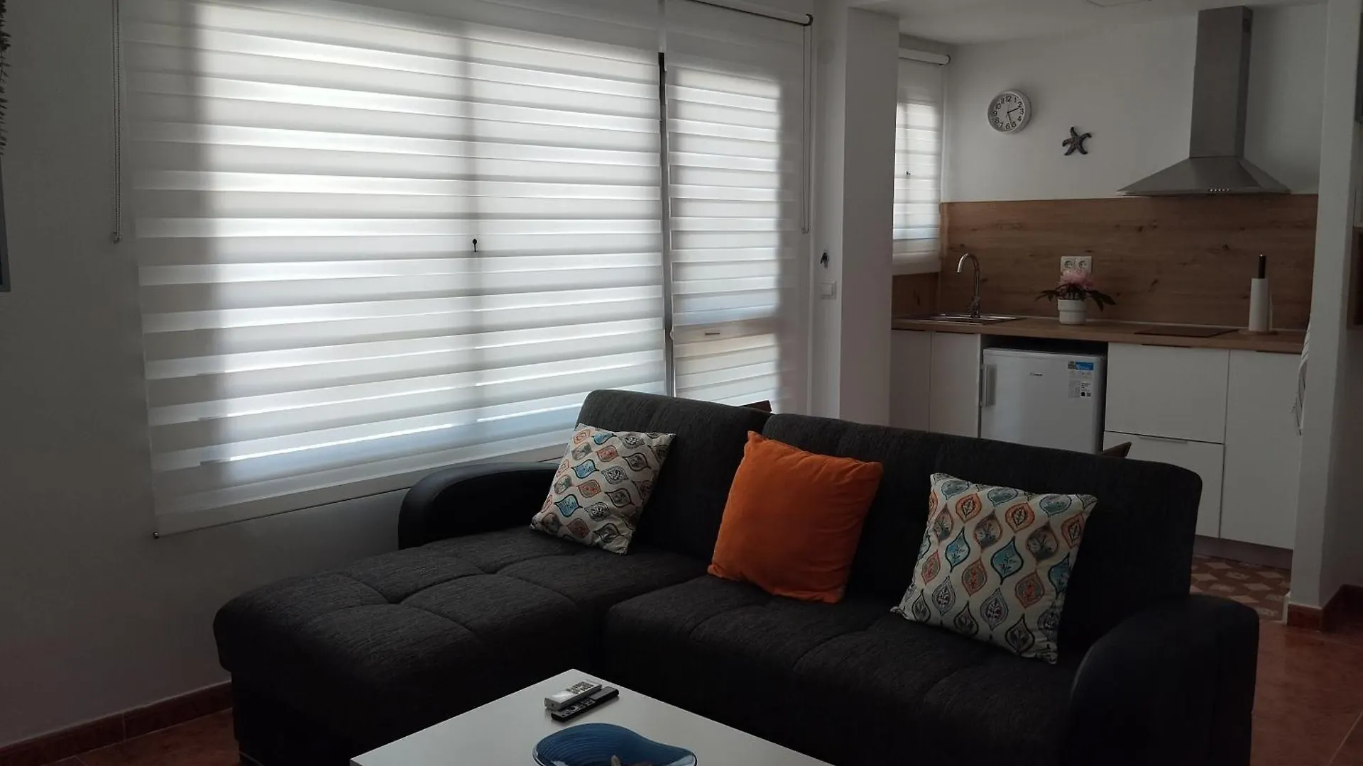Apartamento Lidia Planta 1, La Carihuela 1ª Linea Playa, Vistas Mar, 1 Dormitorio, 52 M2, 1-3 Huesped, Amplio Balcon, Wifi Torremolinos España